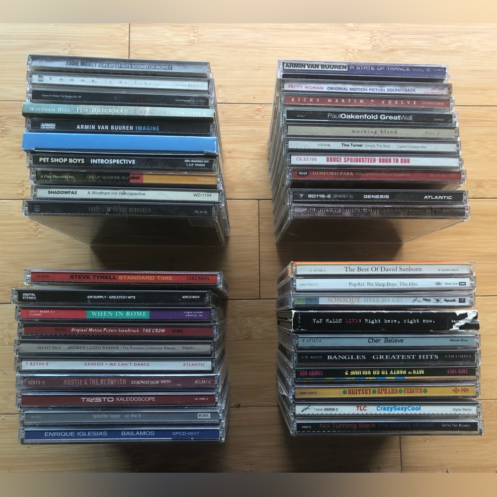 Bundle of 40 CDs